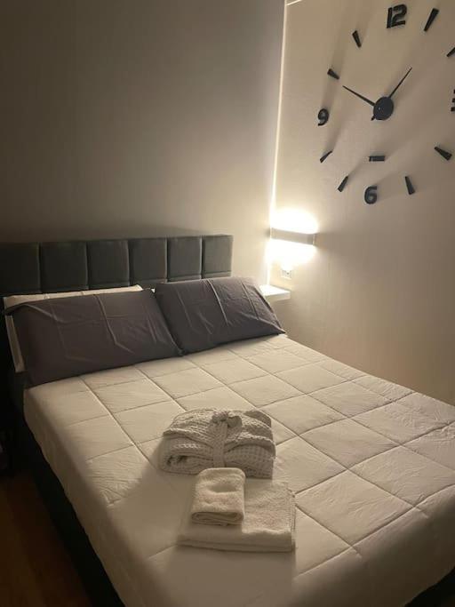 Cucchiari Suite 7B Modena Exterior foto